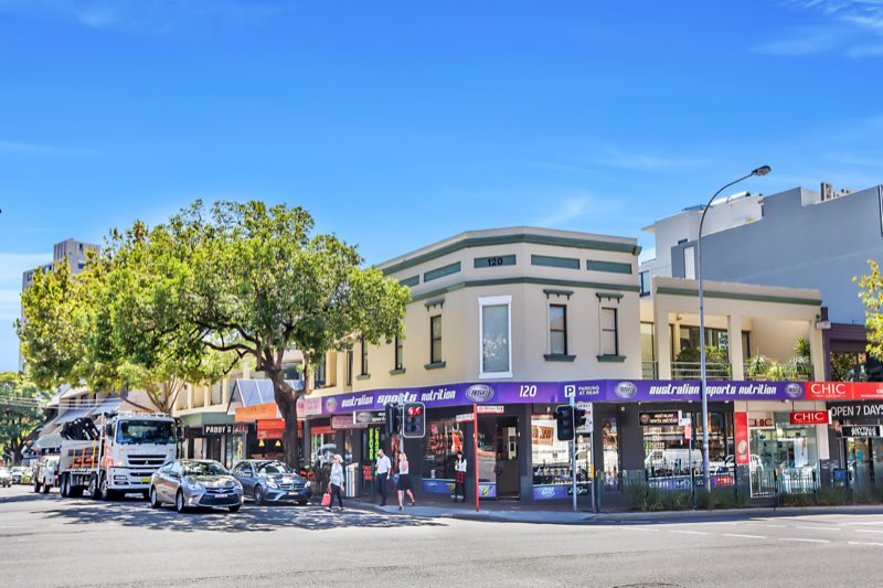 Mixed-use building in Neutral Bay